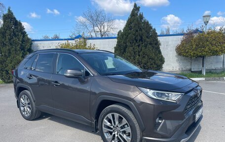 Toyota RAV4, 2021 год, 2 950 000 рублей, 6 фотография