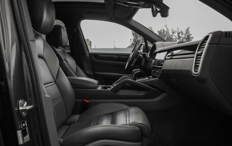 Porsche Cayenne III, 2020 год, 6 489 000 рублей, 27 фотография