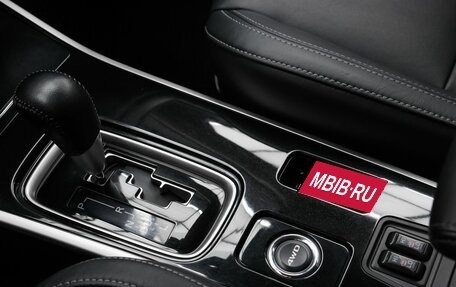 Mitsubishi Outlander III рестайлинг 3, 2019 год, 2 199 000 рублей, 18 фотография