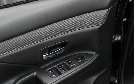 Mitsubishi Outlander III рестайлинг 3, 2019 год, 2 199 000 рублей, 19 фотография