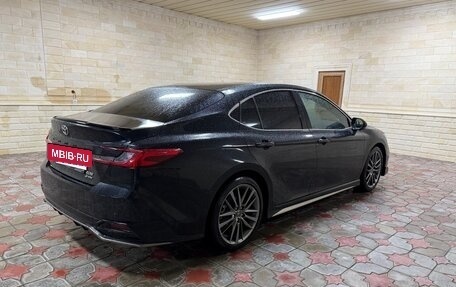 Toyota Camry, 2025 год, 3 880 000 рублей, 4 фотография