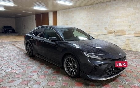Toyota Camry, 2025 год, 3 880 000 рублей, 2 фотография