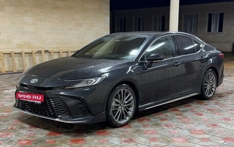 Toyota Camry, 2025 год, 3 880 000 рублей, 6 фотография