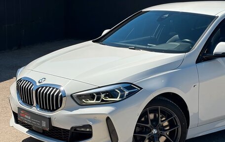 BMW 1 серия, 2023 год, 3 130 000 рублей, 7 фотография