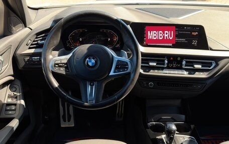BMW 1 серия, 2023 год, 3 130 000 рублей, 22 фотография