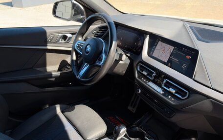 BMW 1 серия, 2023 год, 3 130 000 рублей, 27 фотография