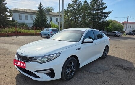 KIA Optima IV, 2019 год, 1 400 000 рублей, 5 фотография
