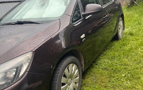 Opel Astra J, 2013 год, 670 000 рублей, 3 фотография