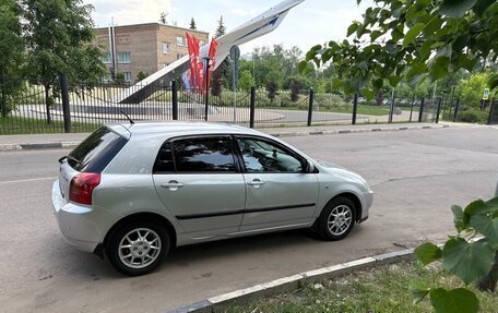 Toyota Corolla, 2004 год, 670 000 рублей, 4 фотография
