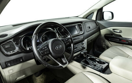 KIA Carnival III, 2018 год, 2 786 900 рублей, 11 фотография