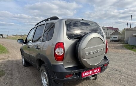 Chevrolet Niva I рестайлинг, 2014 год, 700 000 рублей, 7 фотография