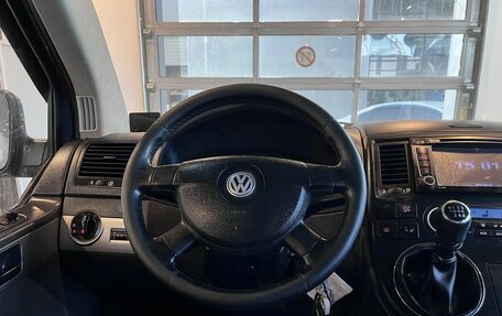 Volkswagen Multivan T5, 2008 год, 1 450 000 рублей, 10 фотография