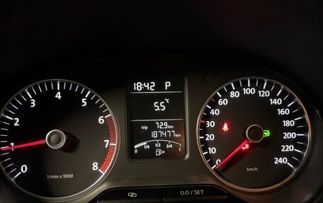 Volkswagen Polo VI (EU Market), 2010 год, 800 000 рублей, 11 фотография