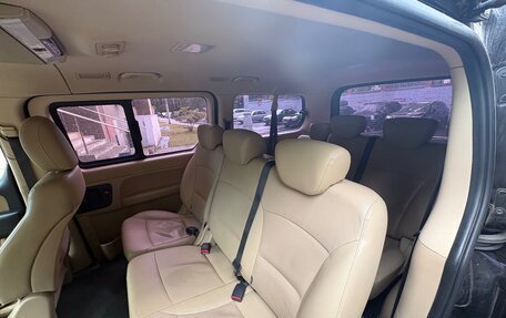 Hyundai H-1 II рестайлинг, 2018 год, 2 550 000 рублей, 3 фотография