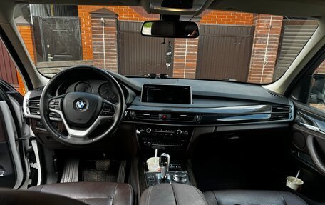 BMW X5, 2017 год, 4 400 000 рублей, 10 фотография