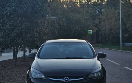 Opel Astra J, 2014 год, 2 фотография