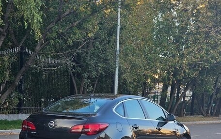 Opel Astra J, 2014 год, 7 фотография
