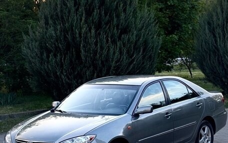 Toyota Camry V40, 2004 год, 890 000 рублей, 2 фотография