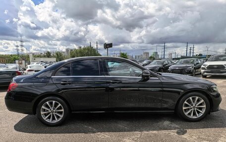 Mercedes-Benz E-Класс, 2020 год, 3 249 000 рублей, 8 фотография