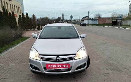 Opel Astra H, 2012 год, 680 000 рублей, 2 фотография