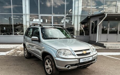 Chevrolet Niva I рестайлинг, 2013 год, 600 000 рублей, 3 фотография