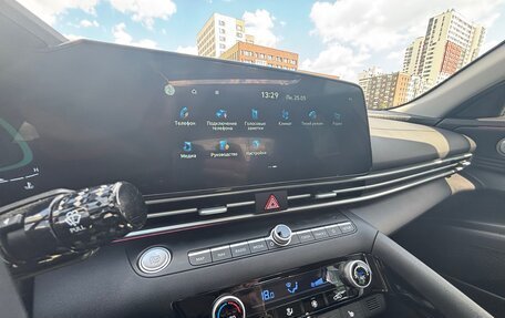 Hyundai Elantra, 2023 год, 2 300 000 рублей, 14 фотография