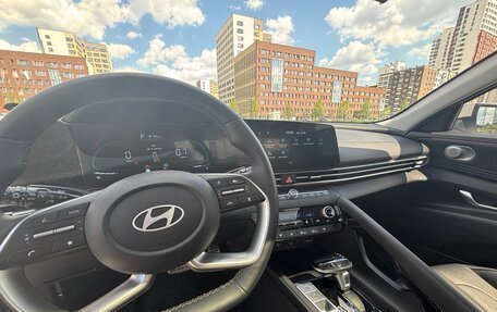 Hyundai Elantra, 2023 год, 2 300 000 рублей, 16 фотография