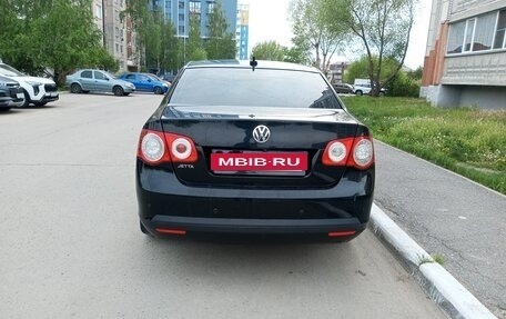 Volkswagen Jetta VI, 2008 год, 599 000 рублей, 3 фотография