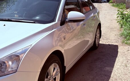 Chevrolet Cruze II, 2013 год, 750 000 рублей, 3 фотография