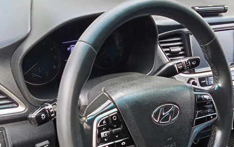 Hyundai Solaris II рестайлинг, 2018 год, 950 000 рублей, 18 фотография