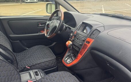 Lexus RX IV рестайлинг, 2002 год, 690 000 рублей, 9 фотография