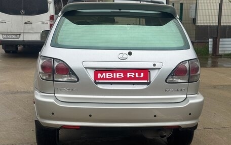 Lexus RX IV рестайлинг, 2002 год, 690 000 рублей, 6 фотография
