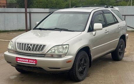 Lexus RX IV рестайлинг, 2002 год, 690 000 рублей, 3 фотография