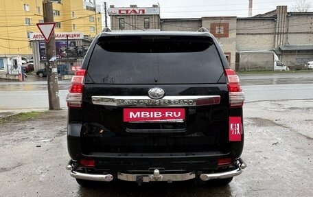 Toyota Land Cruiser Prado 150 рестайлинг 2, 2016 год, 4 000 000 рублей, 7 фотография