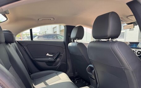 Mercedes-Benz CLA, 2020 год, 2 700 000 рублей, 25 фотография