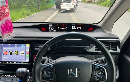 Honda Stepwgn IV, 2021 год, 1 850 000 рублей, 9 фотография