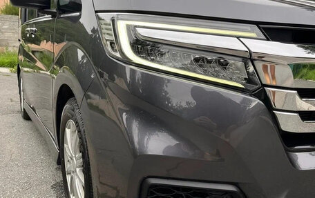 Honda Stepwgn IV, 2021 год, 1 850 000 рублей, 14 фотография