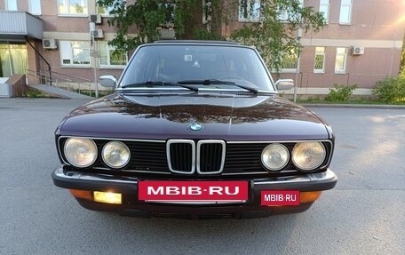 BMW 5 серия, 1984 год, 520 000 рублей, 4 фотография