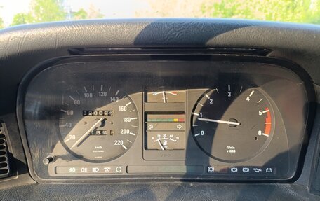 BMW 5 серия, 1984 год, 520 000 рублей, 8 фотография