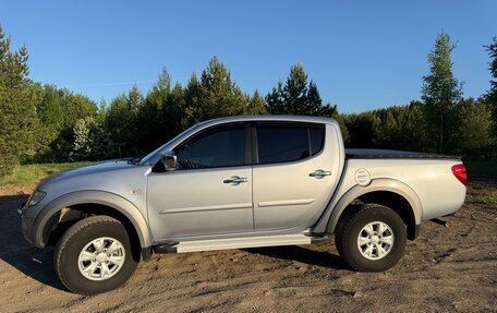 Mitsubishi L200 IV рестайлинг, 2011 год, 1 640 000 рублей, 7 фотография