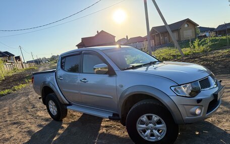 Mitsubishi L200 IV рестайлинг, 2011 год, 1 640 000 рублей, 5 фотография