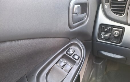 Nissan Almera, 2005 год, 338 000 рублей, 17 фотография