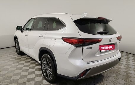 Toyota Highlander, 2026 год, 6 490 000 рублей, 5 фотография