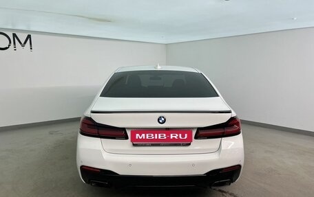 BMW 5 серия, 2020 год, 5 460 000 рублей, 4 фотография