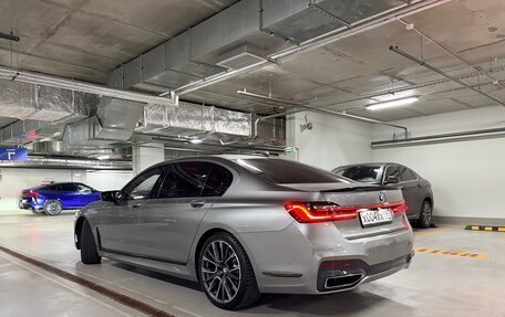 BMW 7 серия, 2019 год, 8 000 000 рублей, 4 фотография