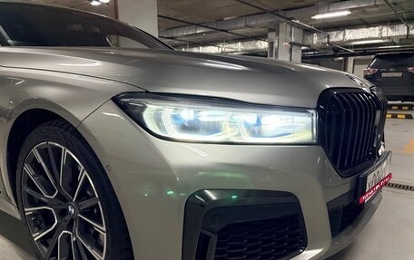 BMW 7 серия, 2019 год, 8 000 000 рублей, 19 фотография