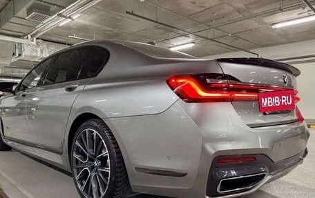 BMW 7 серия, 2019 год, 8 000 000 рублей, 21 фотография