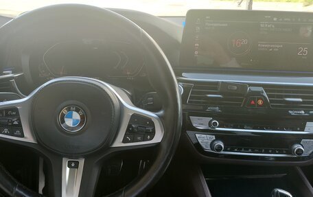 BMW 5 серия, 2021 год, 4 600 000 рублей, 8 фотография