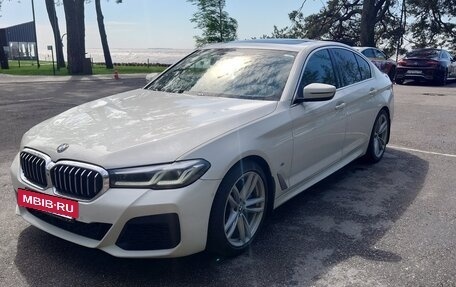 BMW 5 серия, 2021 год, 4 600 000 рублей, 2 фотография