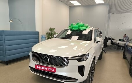 Volvo XC90 II рестайлинг, 2025 год, 9 600 000 рублей, 2 фотография